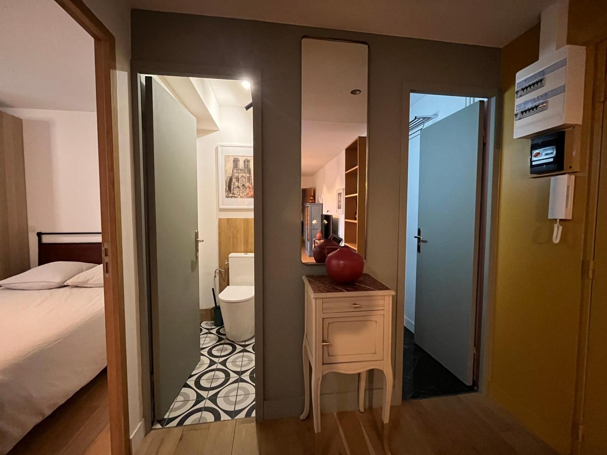 Les Rives Remoises Apartment Reims Exterior photo